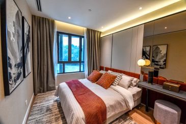 Skyline Kuchai, Kuchai Lama Centre, 400M To MRT 2 & 3,High Rental & ROI,Free Furniture