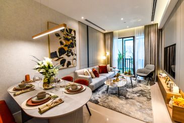 Skyline Kuchai, Kuchai Lama Centre, 400M To MRT 2 & 3,High Rental & ROI,Free Furniture