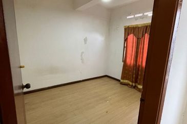 Subang Perdana Goodyear Court 10