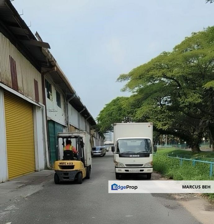 Jalan Subang 2 (USJ 1) ,  3 x adjoining Warehouse (6,300 sf) with CF, Selangor, Subang Jaya