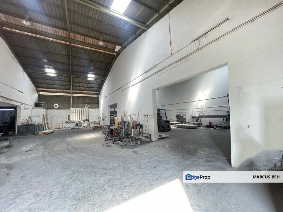 Jalan Subang 2 (USJ 1) ,  3 x adjoining Warehouse (6,300 sf) with CF, Selangor, Subang Jaya