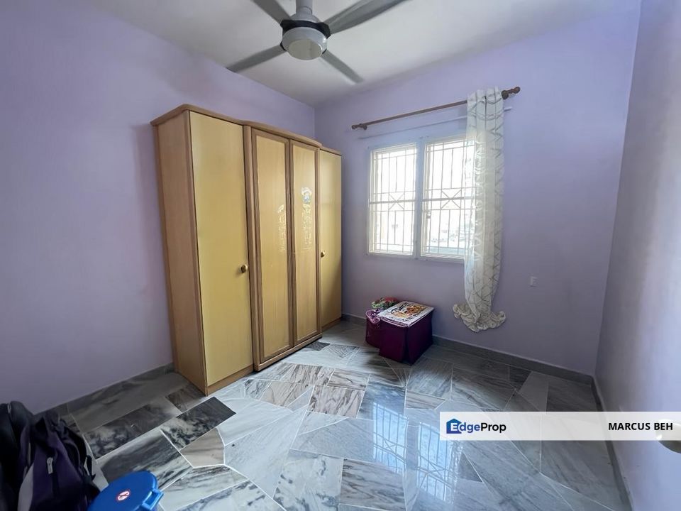 Puchong Town Wawasan | Ground floor unit , Clean & Partly furnished , Sri Penaga, Selangor, Puchong