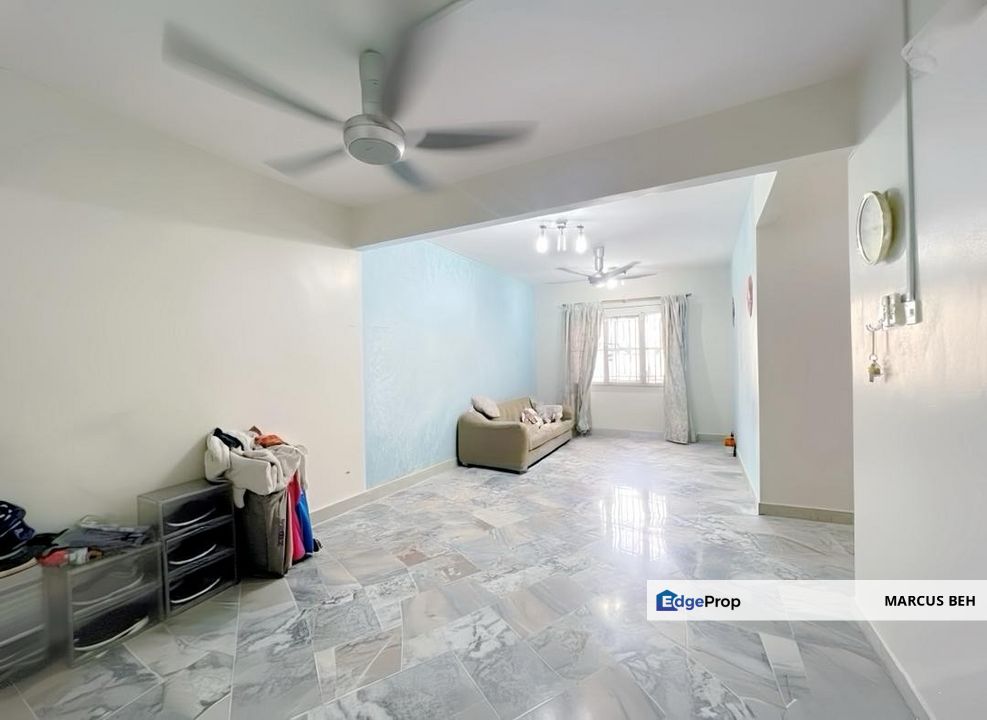 Puchong Town Wawasan | Ground floor unit , Clean & Partly furnished , Sri Penaga, Selangor, Puchong