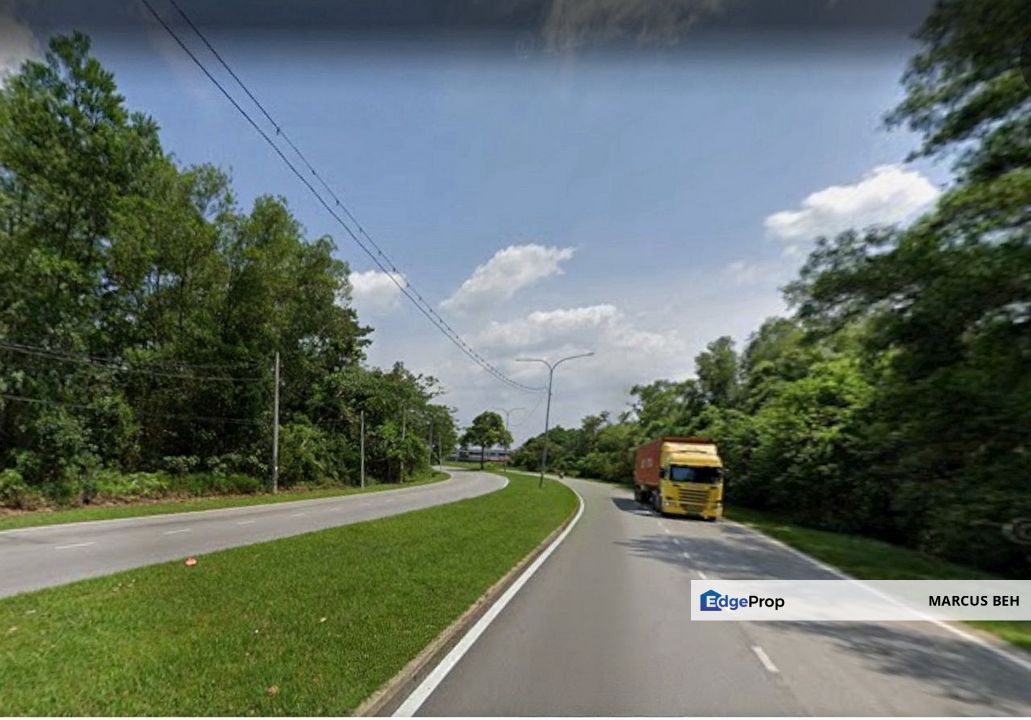Industrial Land Bukit Beruntung for sale - Converted title Freehold |  facing main road | Good for Factory Development, Selangor, Rawang