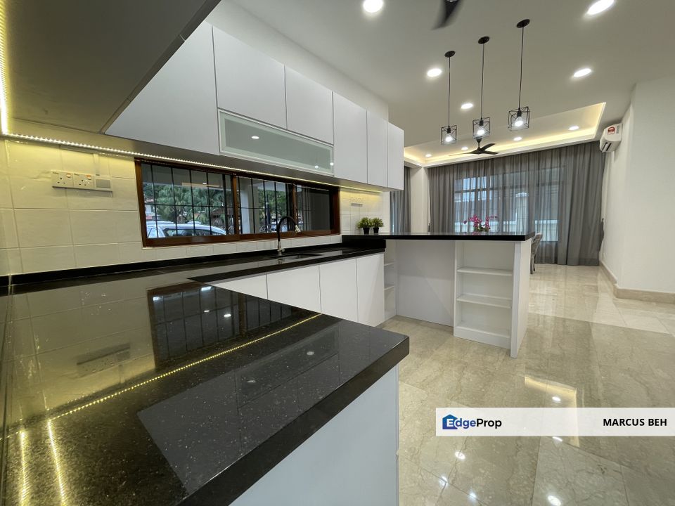 Bukit Rimau Shah Alam Semi Detached House for Rent with Golf Facing Security Guard, Selangor, Shah Alam