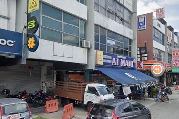 The Trillium @Lake Fields