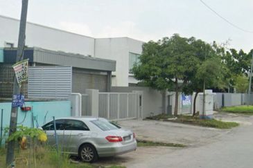 Hicom Industrial Estate, Shah Alam 1.5sty Adjoining Link Factory for Rent