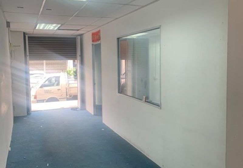 Bandar Puteri, Puchong Ground Floor Shop for Rent