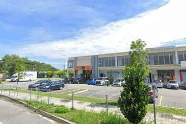 Persiaran Bandar Metro Puchong 1.5 Storey Shoplot(Endlot)For Sale