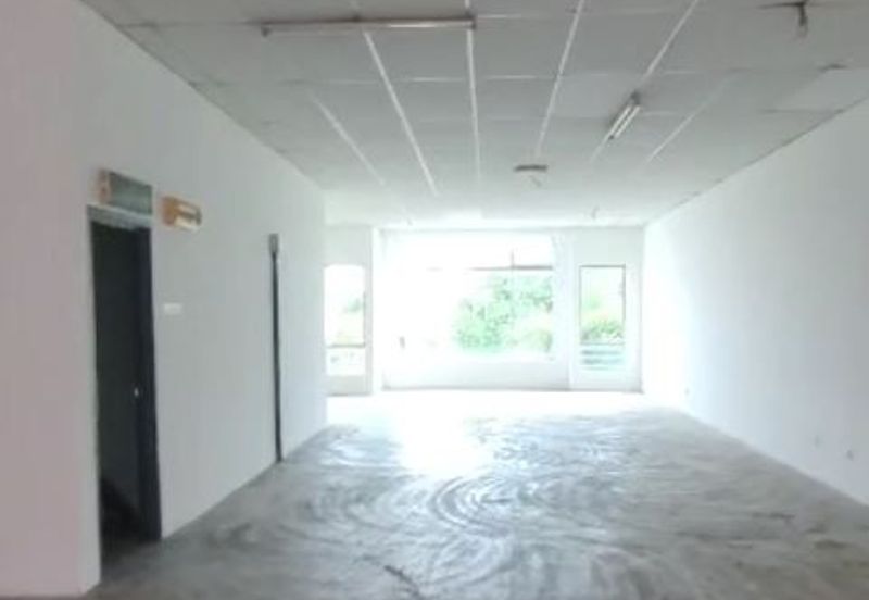 Bandar Putera 2, Klang 2sty Shop for Rent