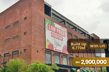 T6, Lightgrey (Pusat Komersial LGSB)