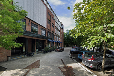 T6, Lightgrey (Pusat Komersial LGSB)