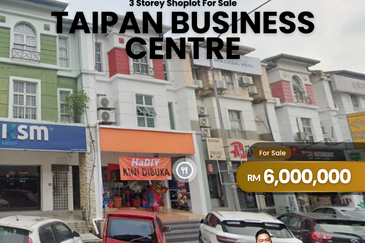 Taipan Business Centre, USJ 10