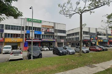 Setia Alam 3 Storey Shoplot For Sale