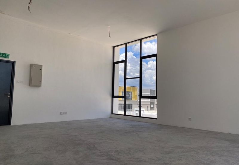 Eco Perindustrian 5, Puncak Alam 1.5 Story Cluster Semi-D Factory For Sale
