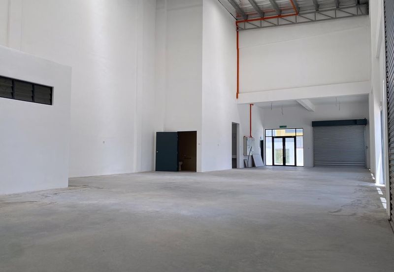 Eco Perindustrian 5, Puncak Alam 1.5 Story Cluster Semi-D Factory For Sale