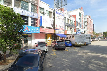 Alam Avenue 2