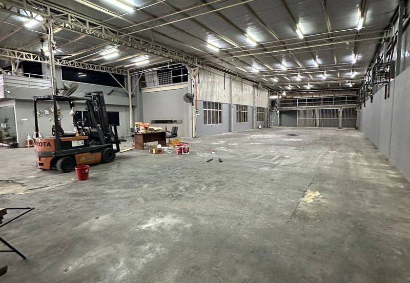 Taman Industrial Sungai Buloh Semi-D Warehouse For Sales