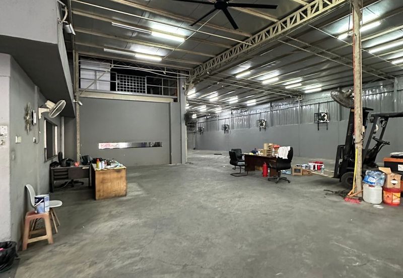 Taman Industrial Sungai Buloh Semi-D Warehouse For Sales