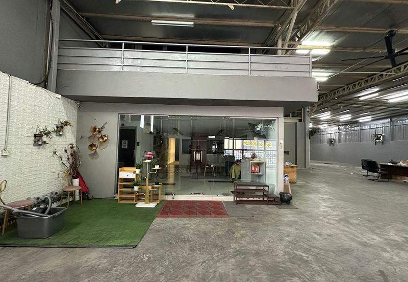 Taman Industrial Sungai Buloh Semi-D Warehouse For Sales