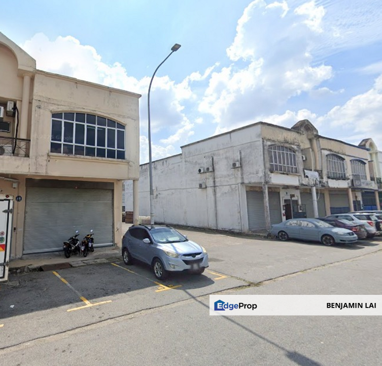 1.5 sty Adjoining Terrace Factory Seksyen U5 Subang Bandar Pinggiran Subang, Selangor, Shah Alam