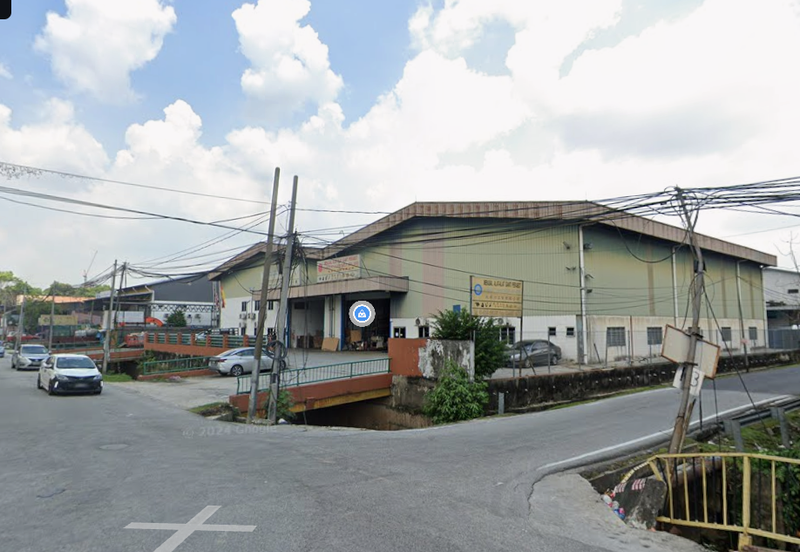 Seksyen U19, Kampung Baru Sungai Buloh Bungalow Factory For Sale