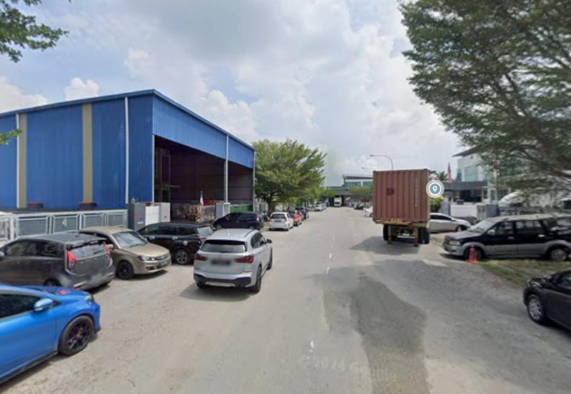 Signature Industrial Park, Semenyih 3-Story Semi-D Corporate Factory Corner Lot For Sale