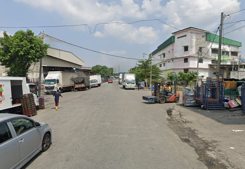 Taman Selayang Baru 3 Story Detached Showroom + Warehouse For Rent