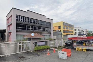 Taman Sri Batu Caves