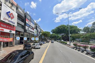 Jalan Ipoh, Jalan Sultan Azlan Shah 4 Story Shop For Sale