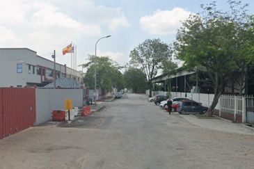 Seksyen 34, Shah Alam Commercial Land with Warehouse Factory For Sale