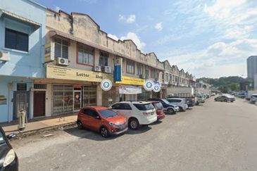 Taman Perindustrian Kinrara 1.5 Storey Semi-D Factory For Rent