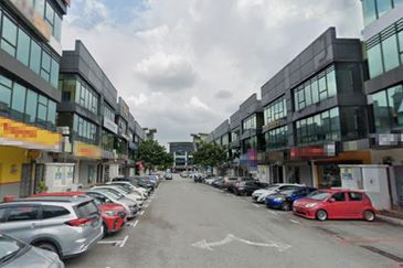 Zentro 1, Bandar 16 Sierra