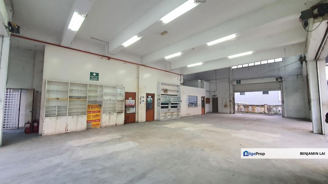 Taman Perindustrian Tasik Perdana, Puchong 1.5 Story Semi-D Factory For Sale, Selangor, Puchong