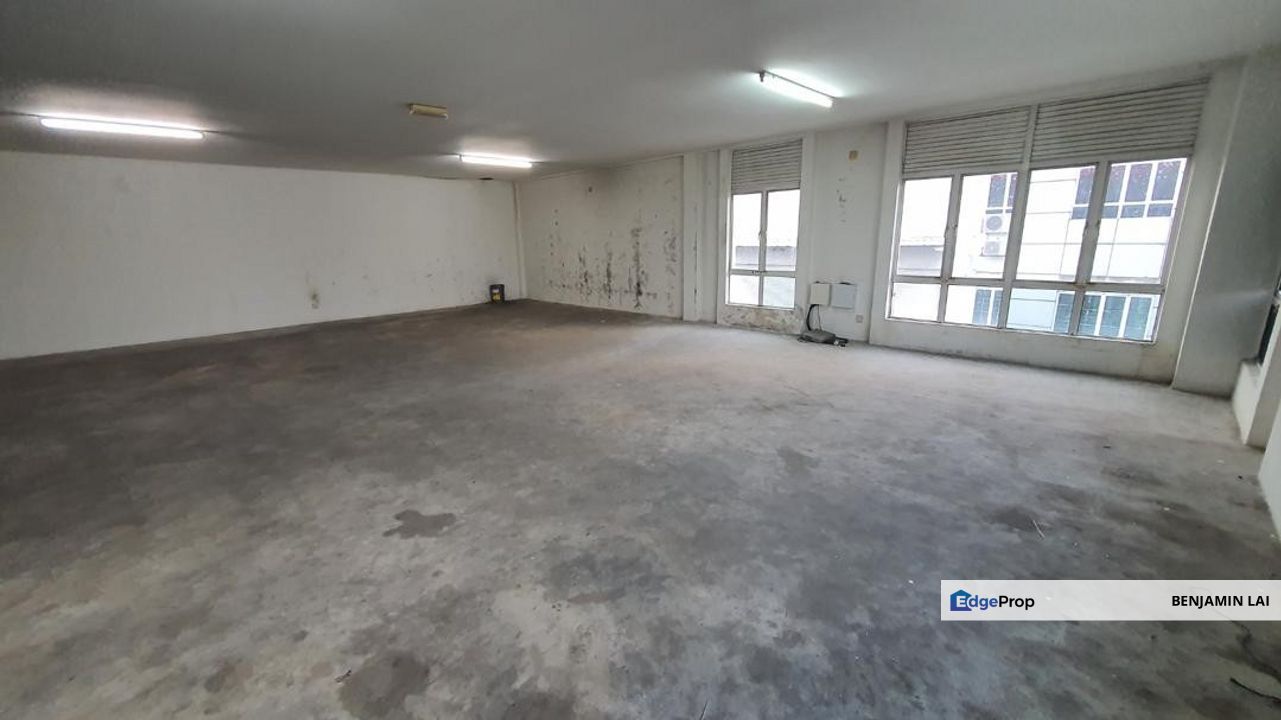 Taman Perindustrian Tasik Perdana, Puchong 1.5 Story Semi-D Factory For Sale, Selangor, Puchong