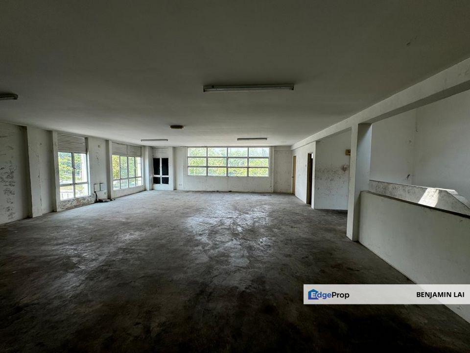 Taman Perindustrian Tasik Perdana, Puchong 1.5 Story Semi-D Factory For Sale, Selangor, Puchong