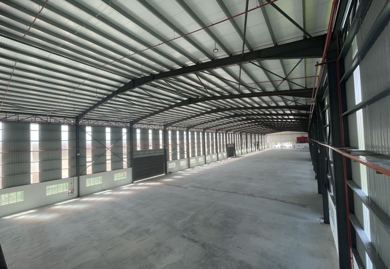 West Port, Pulau Indah