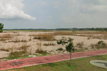 West Port, Pulau Indah