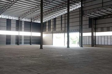 West Port, Pulau Indah