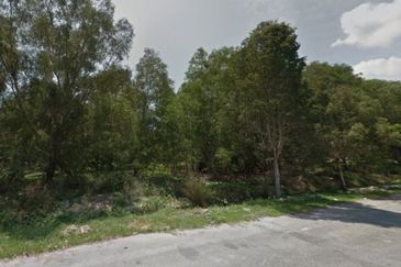 West Port, Pulau Indah