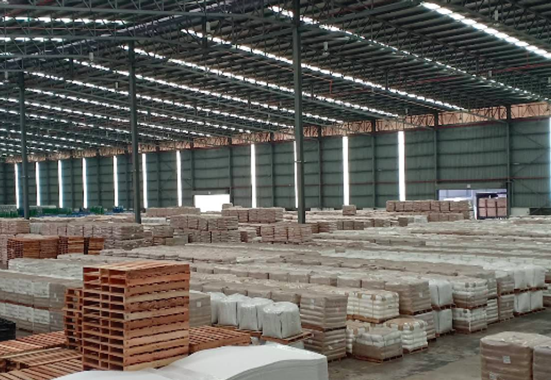 West Port, Pulau Indah