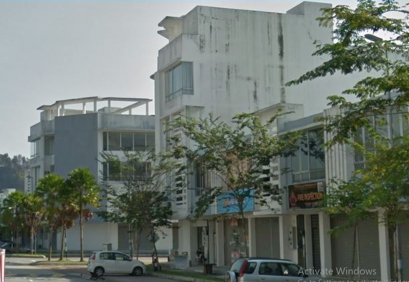 Kinrara Uptown, Puncak Jalil, Seri Kembangan, 4sty Shop Corner Lot