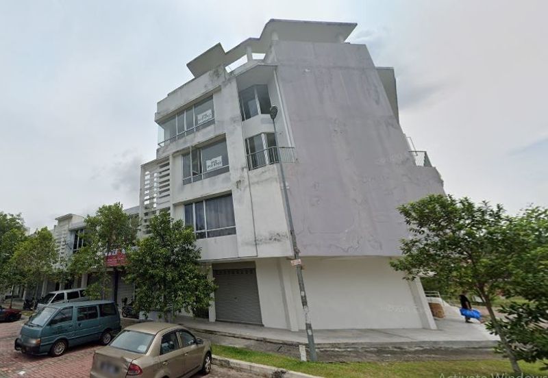 Kinrara Uptown, Puncak Jalil, Seri Kembangan, 4sty Shop Corner Lot