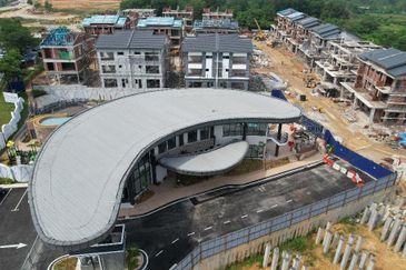 Daya Residence Kwasa Damansara, Semi-D Unit