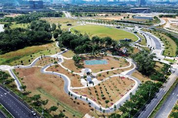 Daya Residence Kwasa Damansara, Semi-D Unit