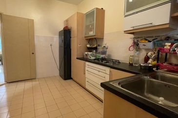 Jalan Sepah Puteri 5/10