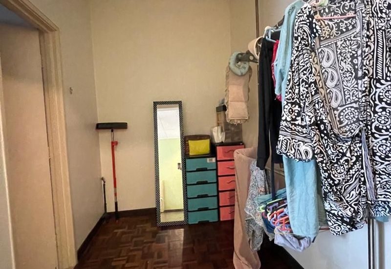 Jalan Sepah Puteri 5/10