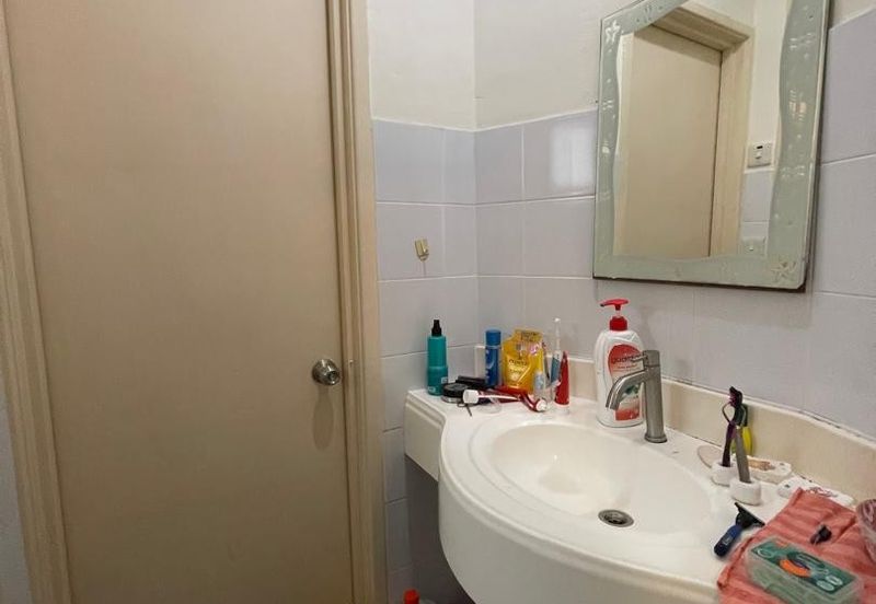 Jalan Sepah Puteri 5/10