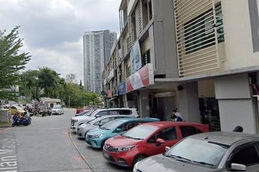 Jalan PJU 5/5, Kota Damansara