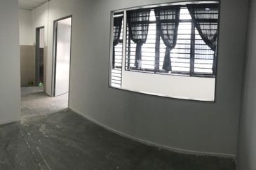 Jalan Teknologi 3/6B